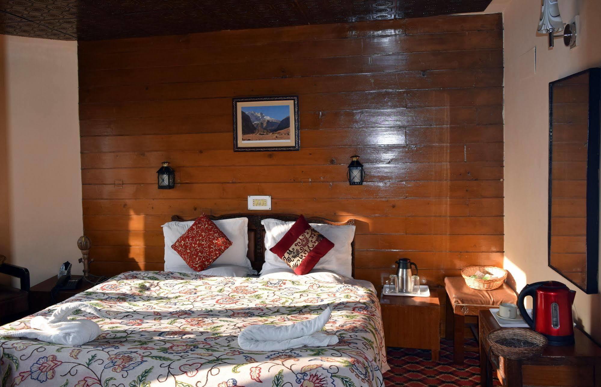Welcome Hotel Gulmarg Kültér fotó