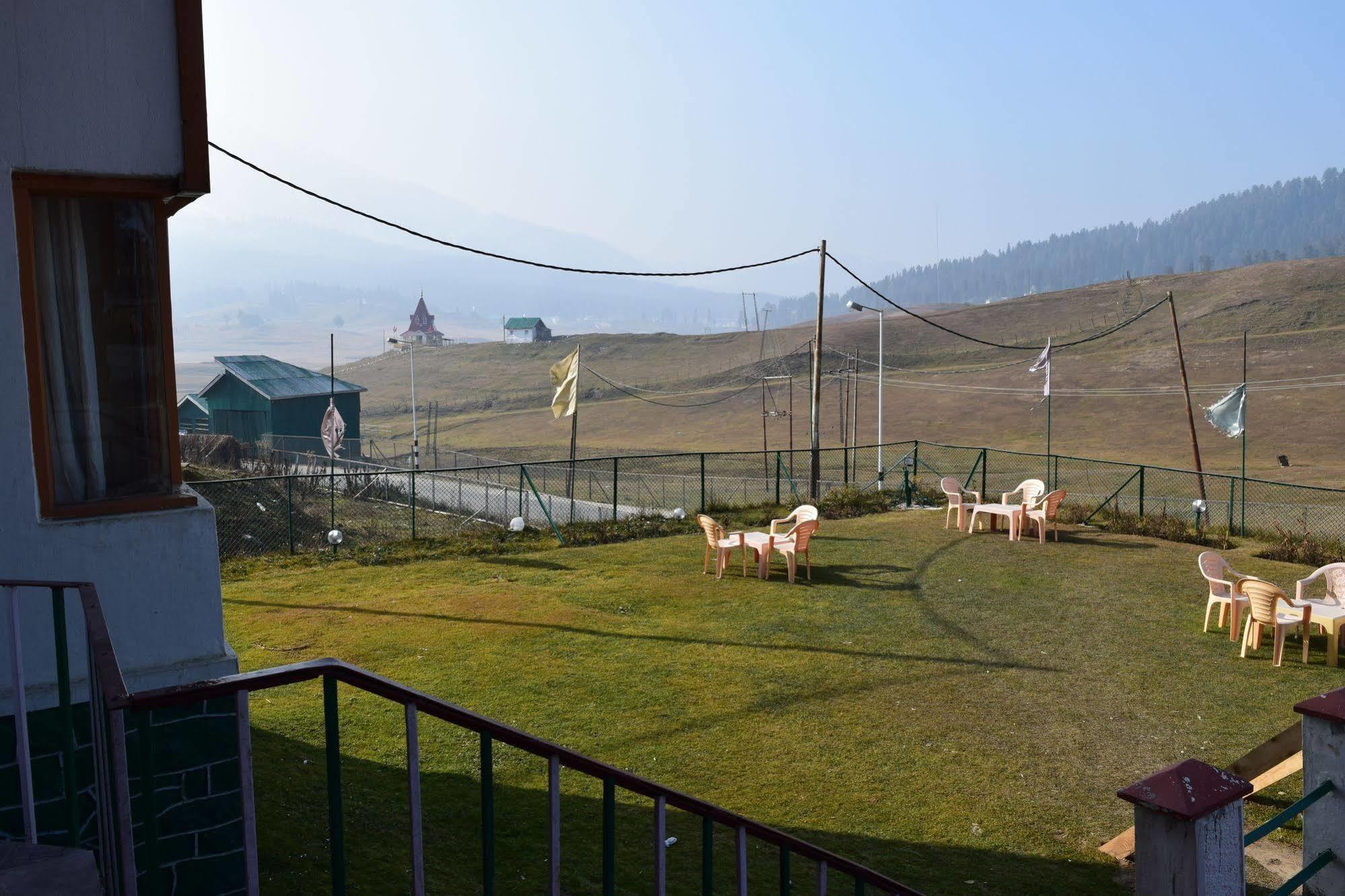 Welcome Hotel Gulmarg Kültér fotó